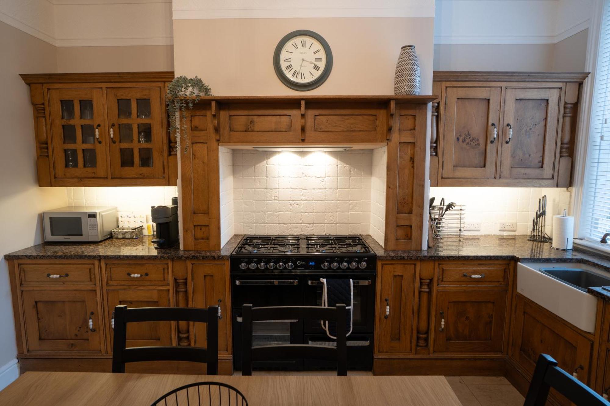 4 Bed End Terrace - Sleeps 7 Villa Ilkley Exterior photo